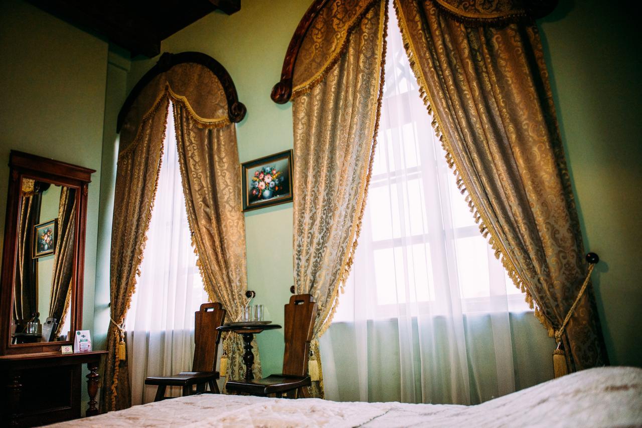Antique House Hotel Doubno Extérieur photo