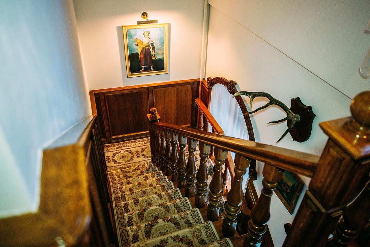 Antique House Hotel Doubno Extérieur photo