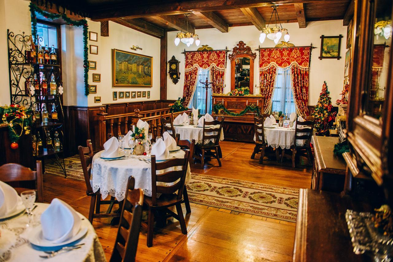 Antique House Hotel Doubno Extérieur photo