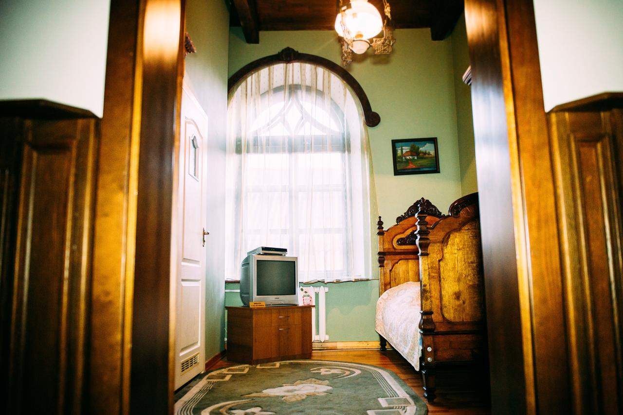 Antique House Hotel Doubno Extérieur photo