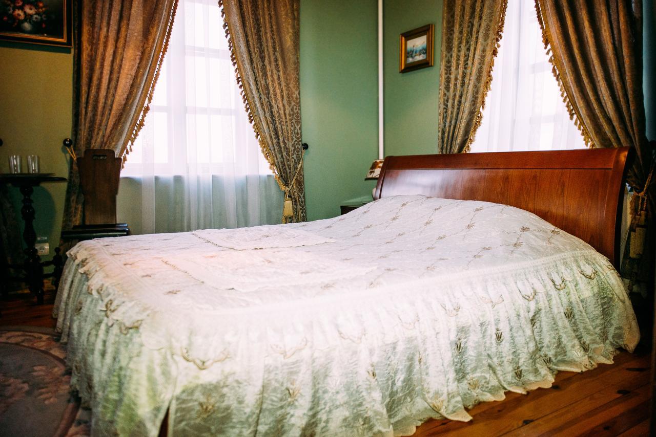 Antique House Hotel Doubno Extérieur photo