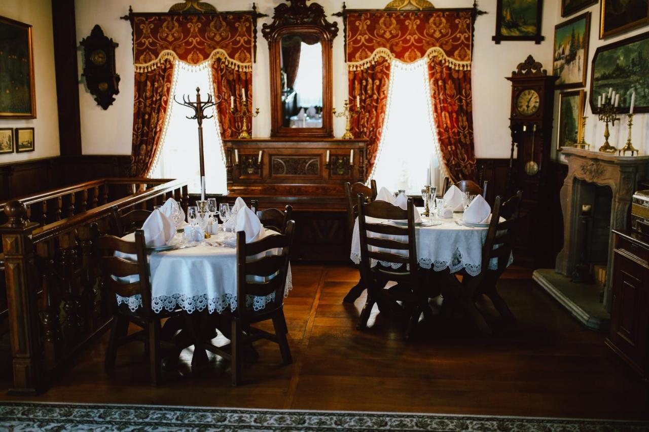 Antique House Hotel Doubno Extérieur photo