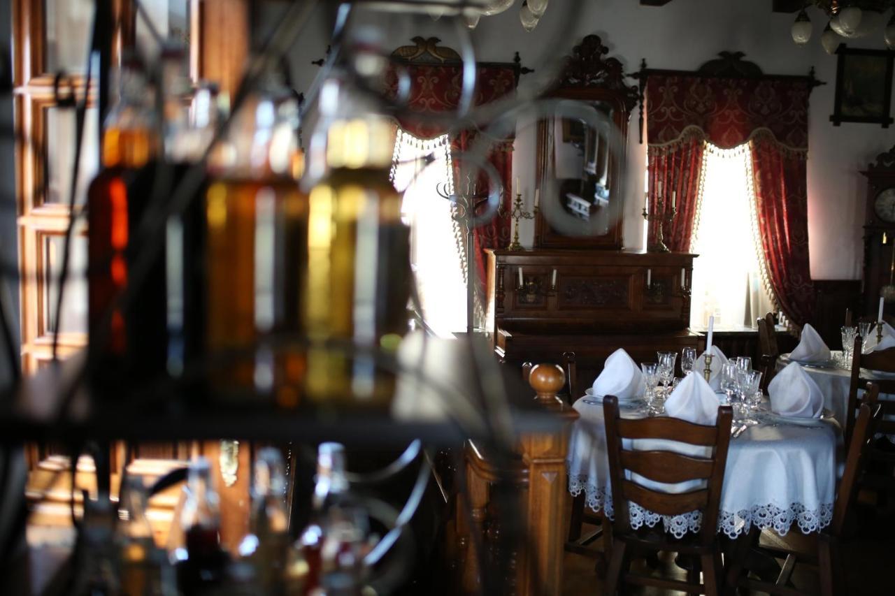 Antique House Hotel Doubno Extérieur photo
